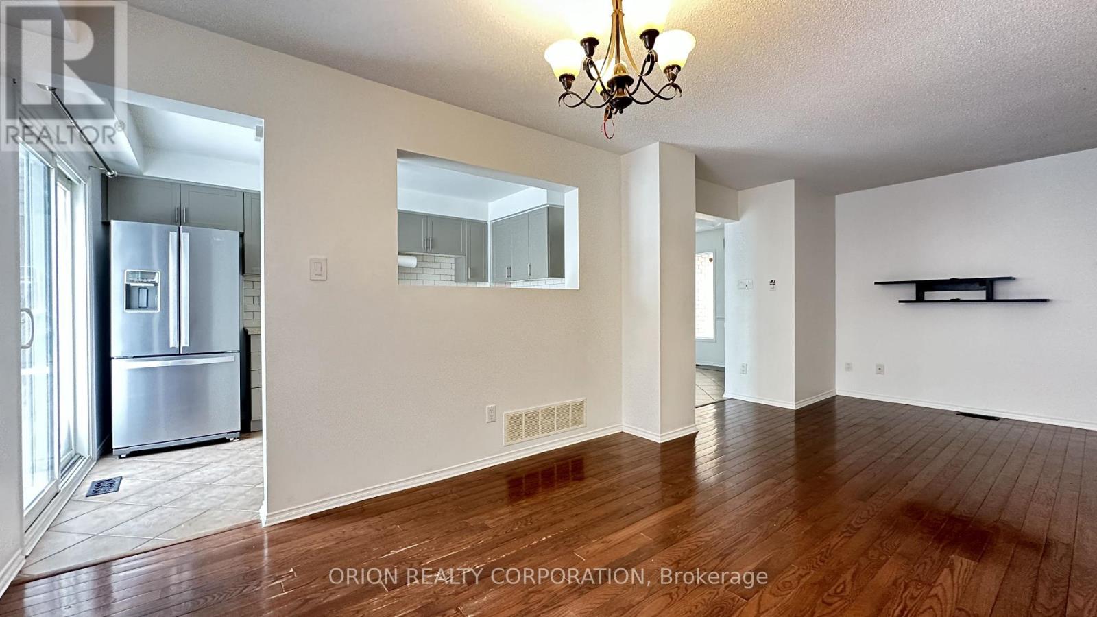 1264 Coleman Court, Innisfil (Alcona), Ontario  L9S 1X4 - Photo 6 - N12755348