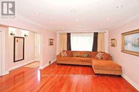 Upper Main - 2 Lister Drive, Toronto, Ontario  M2R 2W8 - Photo 4 - C12759086