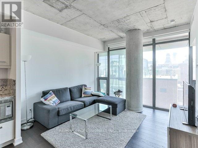 1006 - 15 Beverley Street, Toronto, Ontario  M5T 0B3 - Photo 14 - C12759122