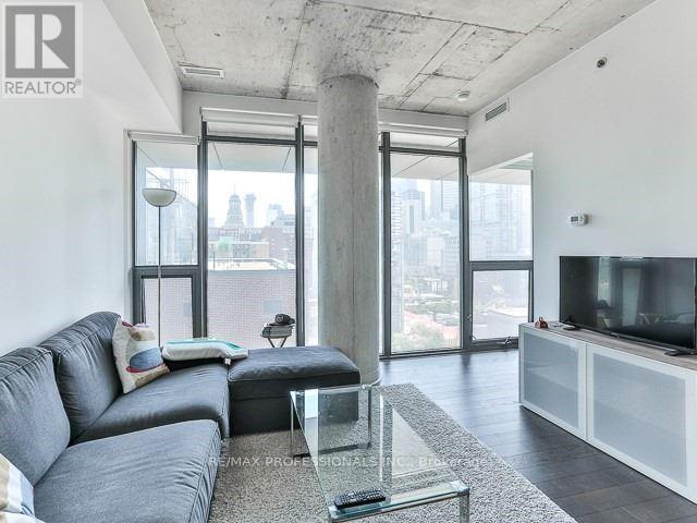 1006 - 15 Beverley Street, Toronto, Ontario  M5T 0B3 - Photo 15 - C12759122