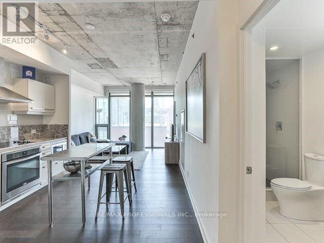 1006 - 15 Beverley Street, Toronto, Ontario  M5T 0B3 - Photo 5 - C12759122