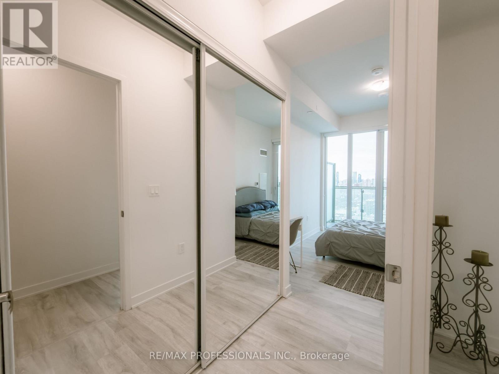 2902 - 70 Princess Street, Toronto, Ontario  M5A 0X6 - Photo 18 - C12759210