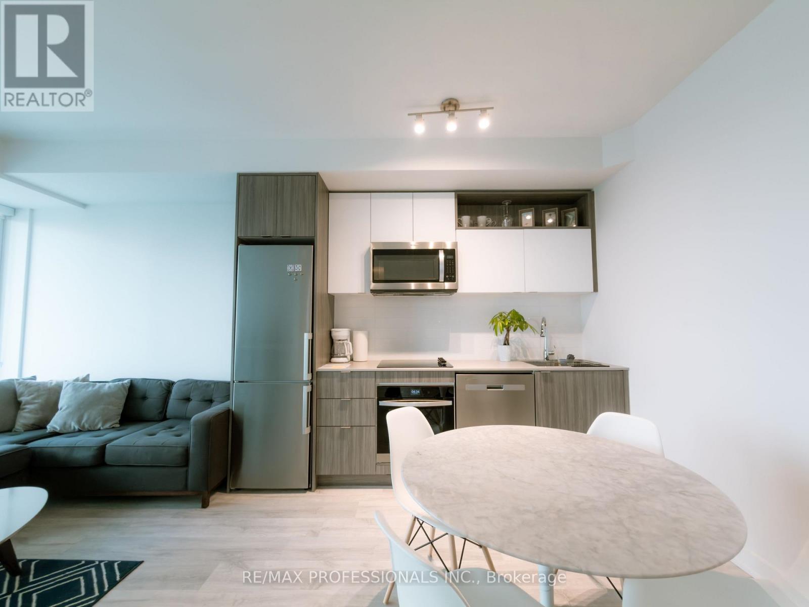 2902 - 70 Princess Street, Toronto, Ontario  M5A 0X6 - Photo 8 - C12759210