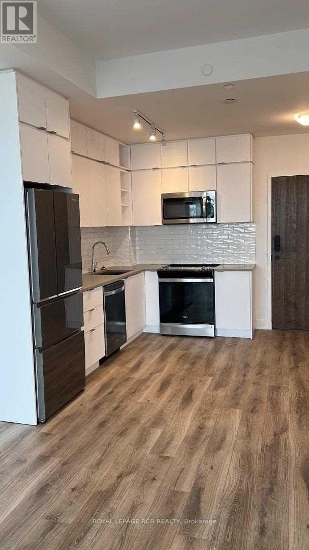 Lph 1103 - 100 Eagle Rock Way, Vaughan, Ontario  L6A 5A7 - Photo 3 - N12757266