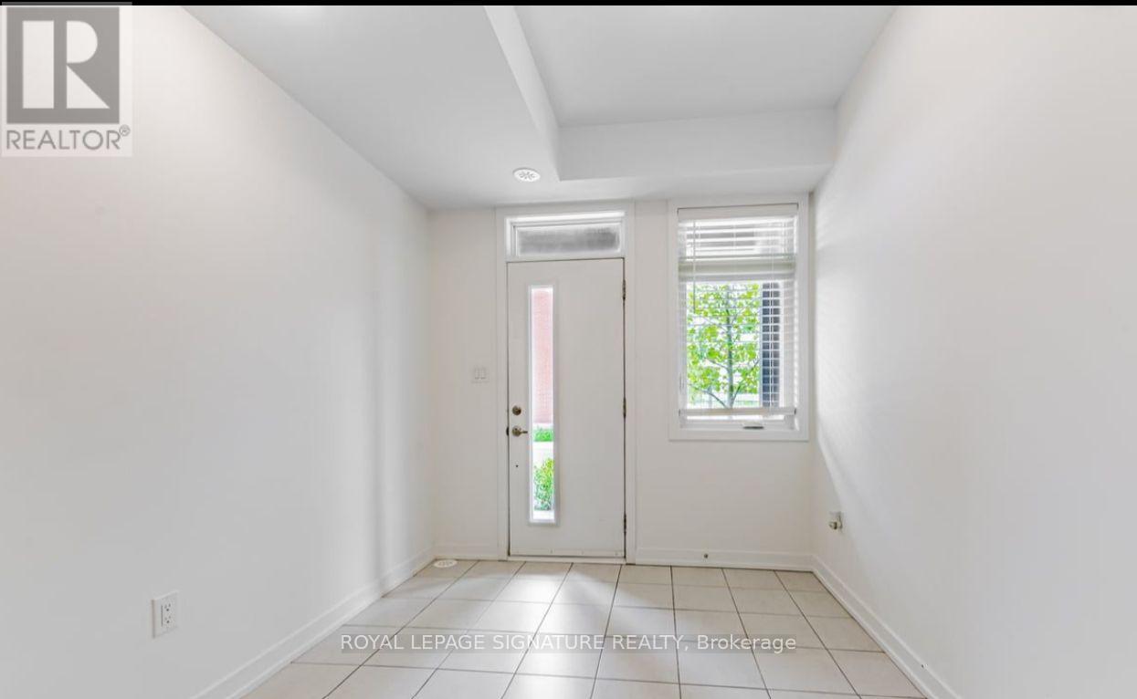 5 Antrin Street, Vaughan (Vaughan Grove), Ontario  L4L 0L6 - Photo 3 - N12757768