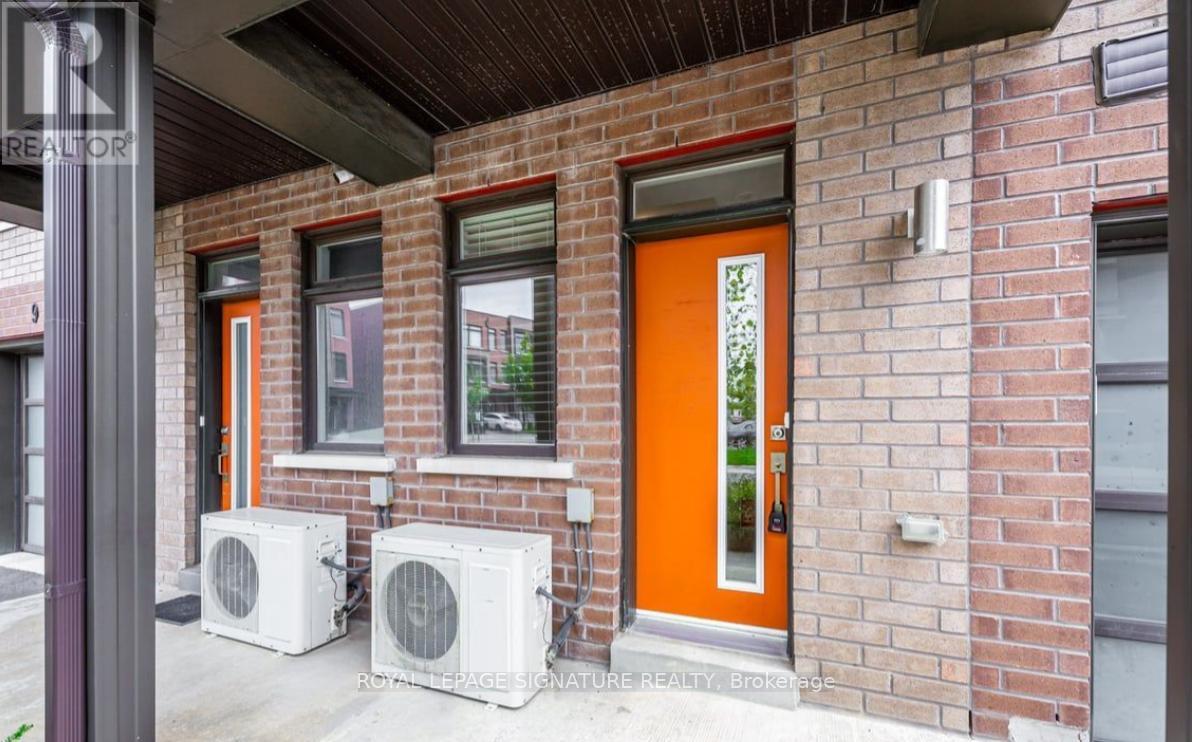 5 Antrin Street, Vaughan (Vaughan Grove), Ontario  L4L 0L6 - Photo 2 - N12757768