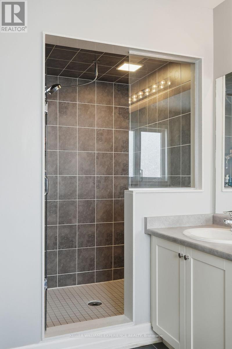 47 Mount Crescent, Essa, Ontario  L0M 1B5 - Photo 27 - N12758606