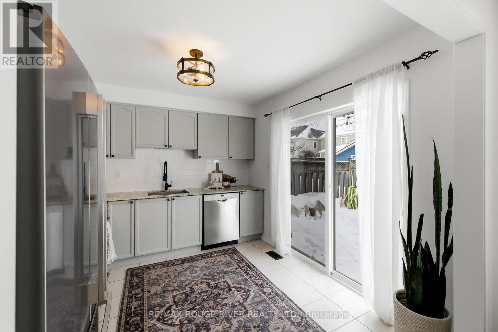 1377 Dumont Street, Oshawa, Ontario  L1K 2V3 - Photo 15 - E12759356