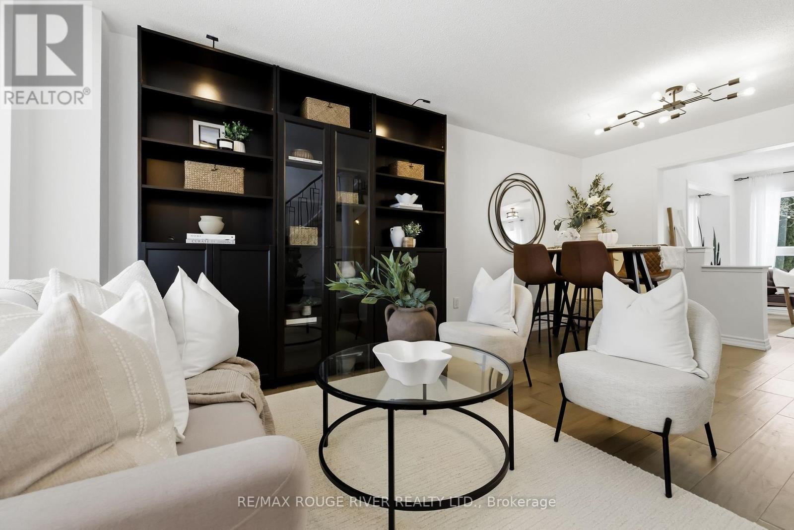 1377 Dumont Street, Oshawa, Ontario  L1K 2V3 - Photo 4 - E12759356