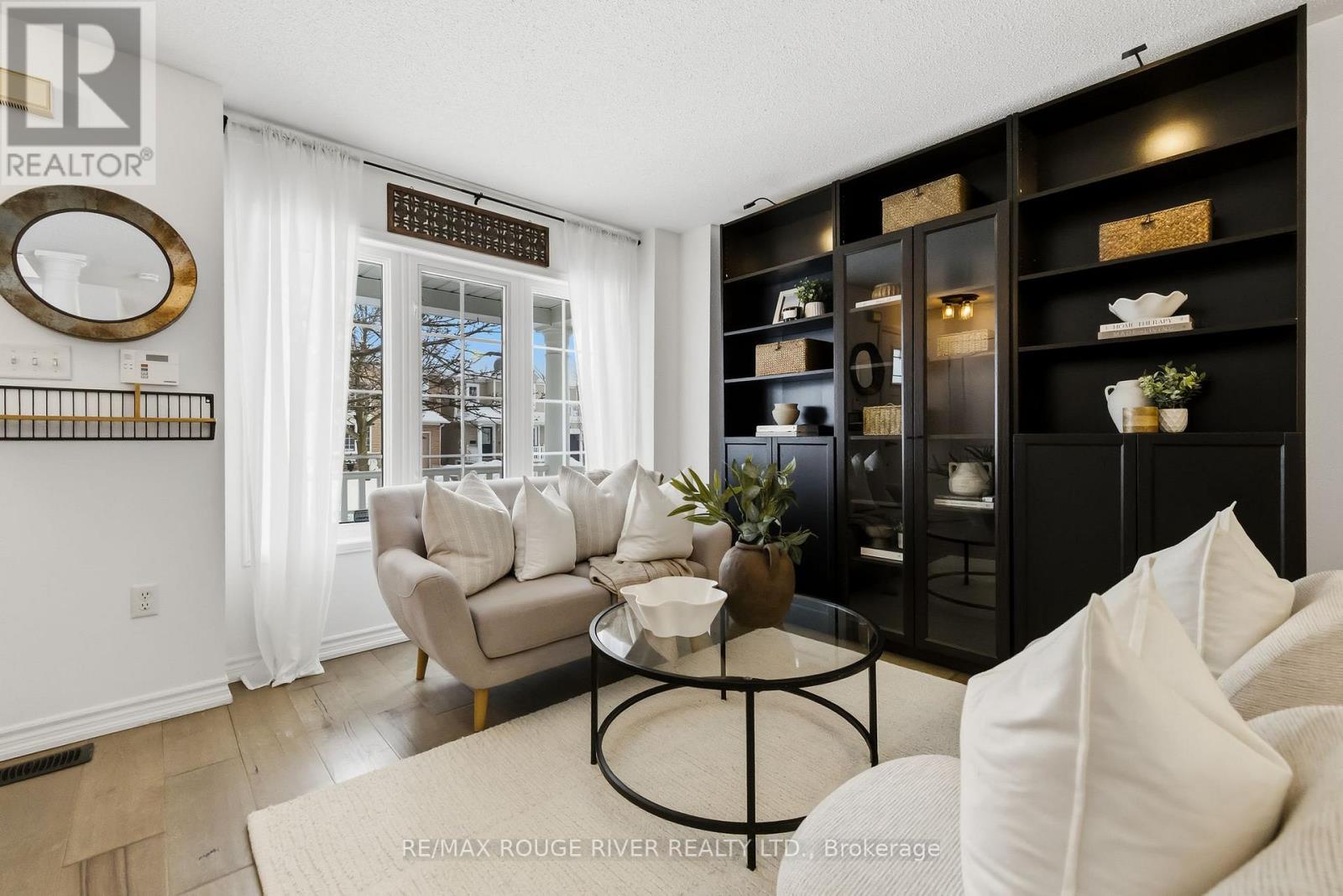 1377 Dumont Street, Oshawa, Ontario  L1K 2V3 - Photo 5 - E12759356