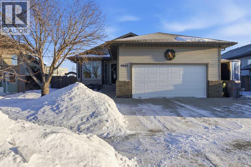 1601 52 Avenue, Lloydminster, Alberta