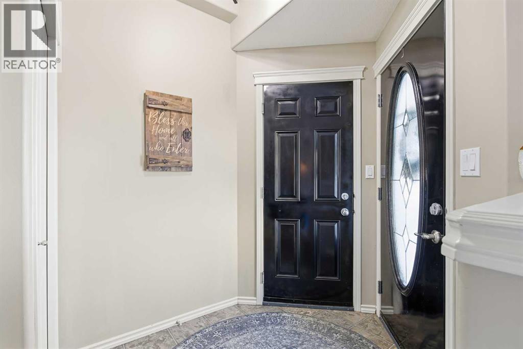 1601 52 Avenue, Lloydminster, Alberta  T9V 3K9 - Photo 2 - A2281282