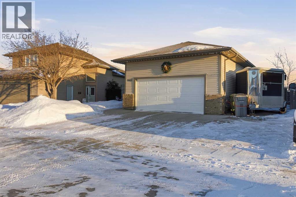 1601 52 Avenue, Lloydminster, Alberta  T9V 3K9 - Photo 41 - A2281282