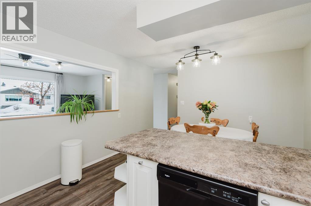 9913 85 Avenue, Grande Prairie, Alberta  T8V 0A1 - Photo 9 - A2282962