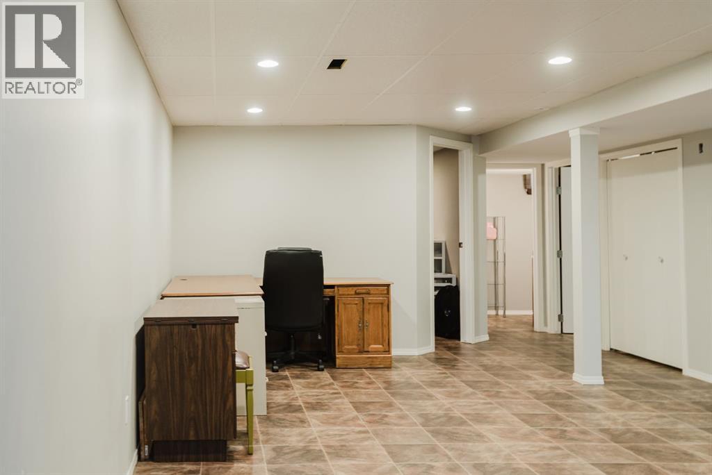 9913 85 Avenue, Grande Prairie, Alberta  T8V 0A1 - Photo 21 - A2282962