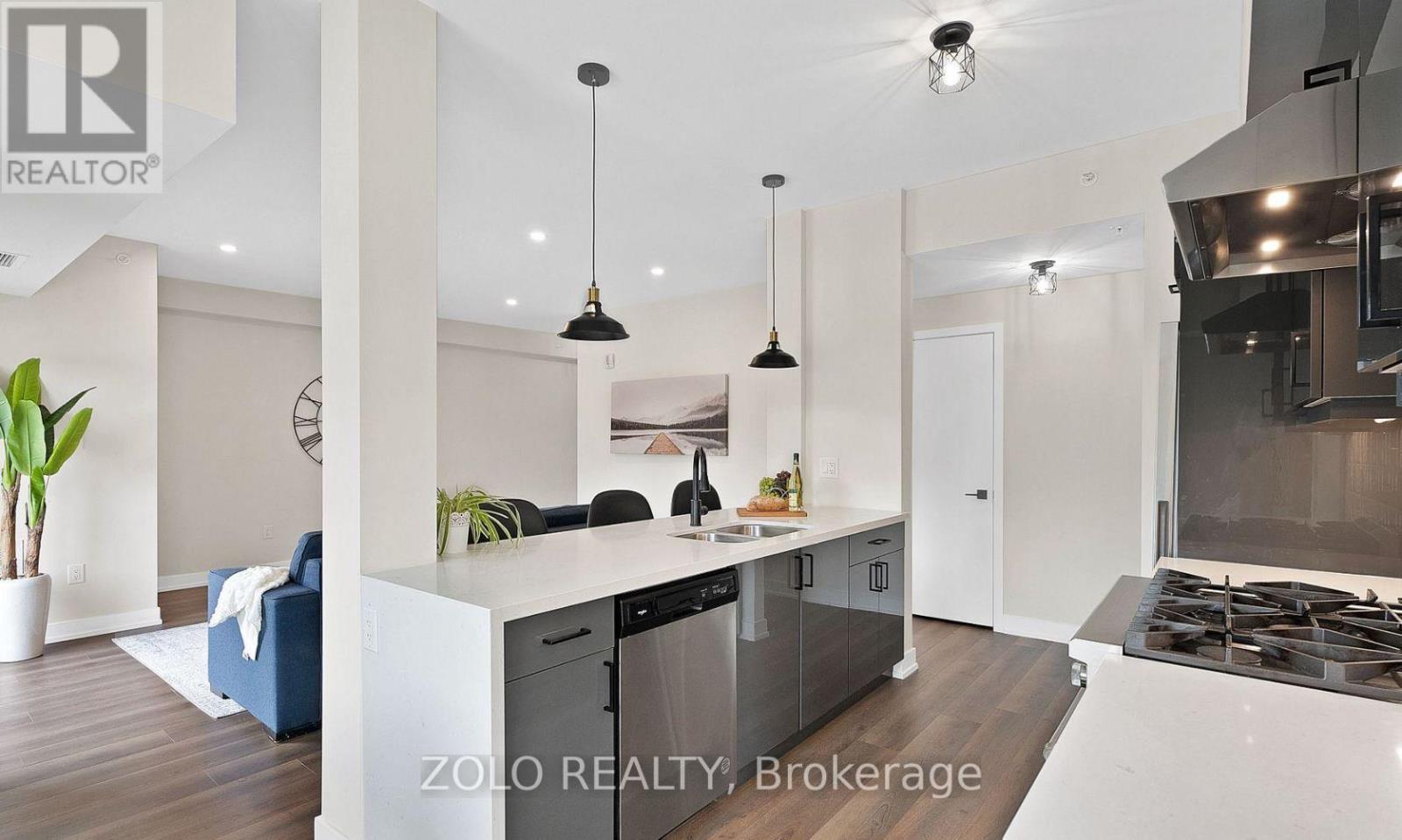 101 - 4 Spice Way, Barrie, Ontario  L9J 0M2 - Photo 6 - S12751982