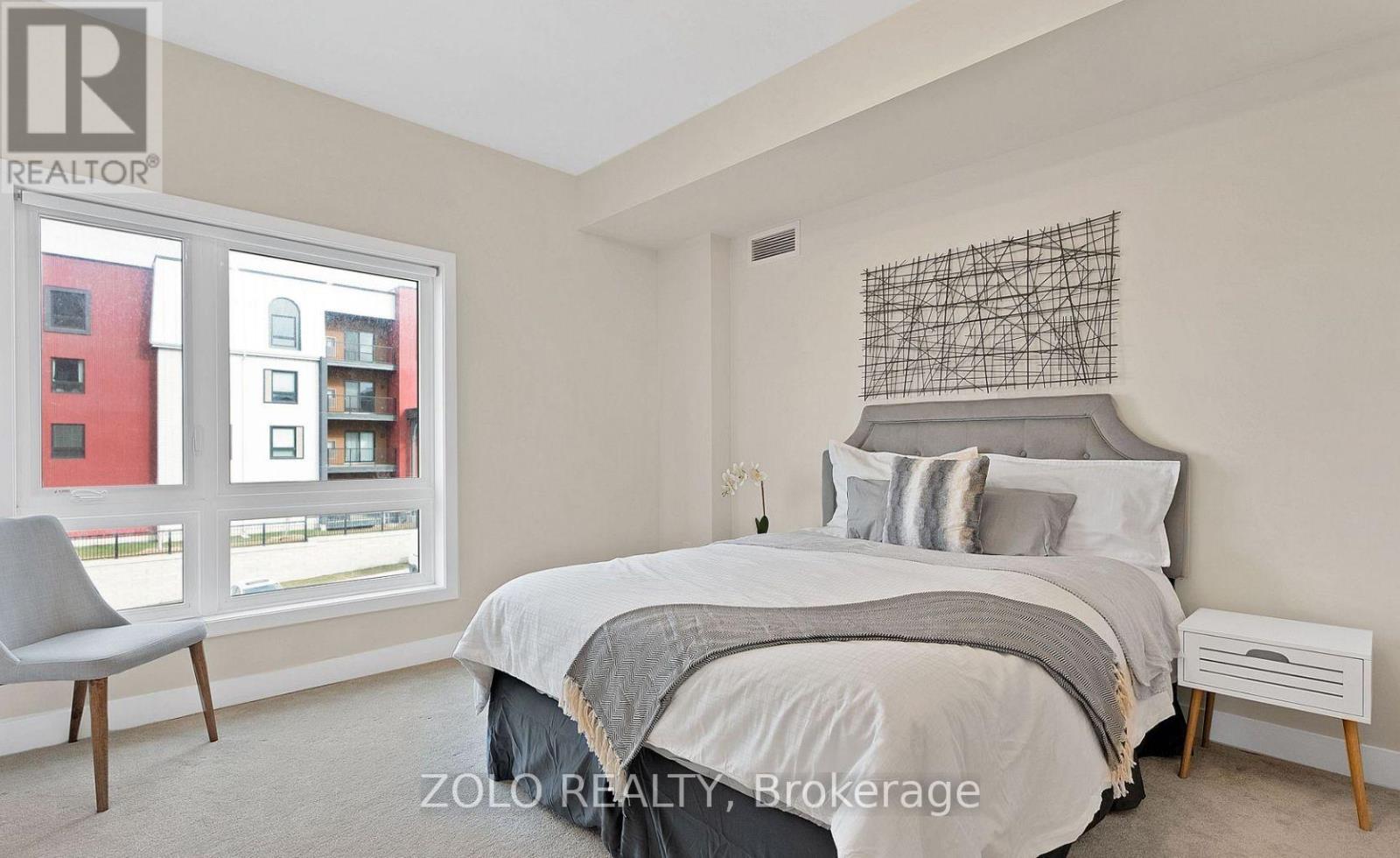 101 - 4 Spice Way, Barrie, Ontario  L9J 0M2 - Photo 13 - S12751982