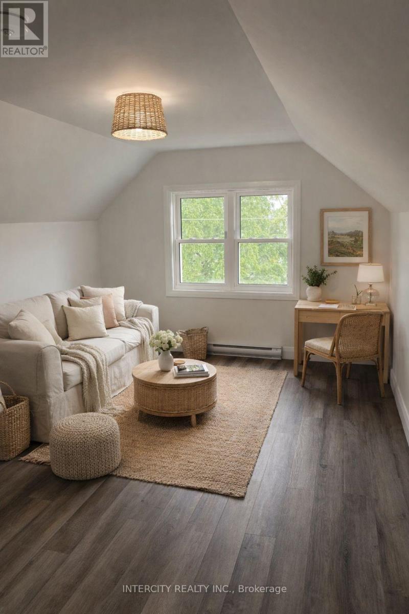 90 Coldwater Road W, Orillia, Ontario  L3V 5L5 - Photo 10 - S12753312