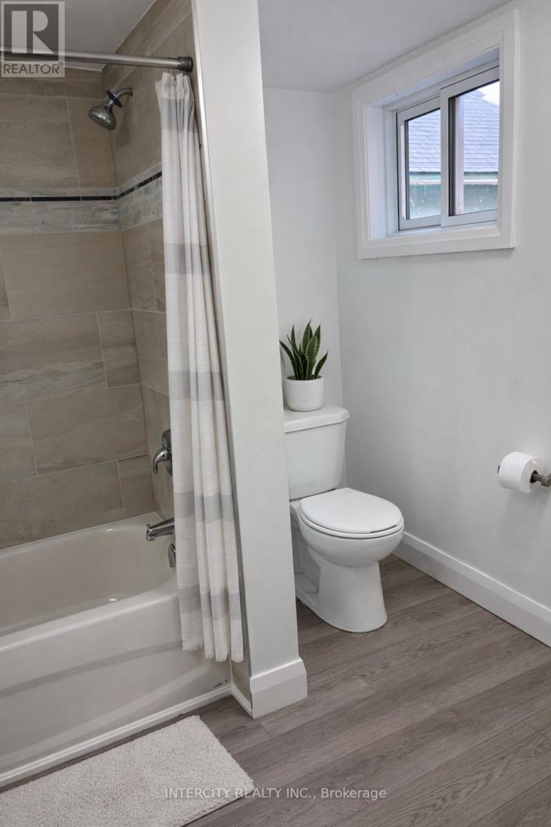 90 Coldwater Road W, Orillia, Ontario  L3V 5L5 - Photo 14 - S12753312