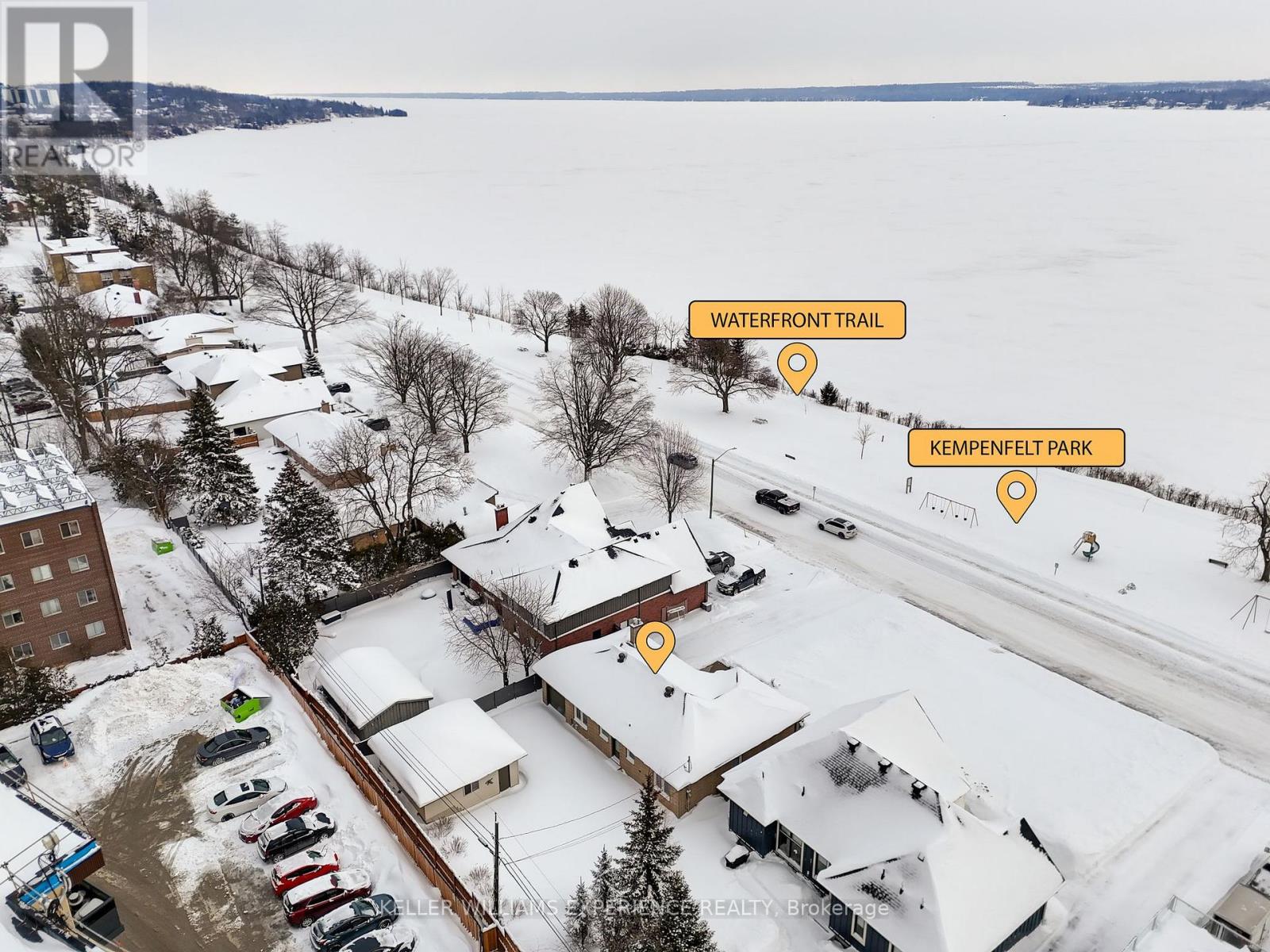 68 Kempenfelt Drive, Barrie, Ontario  L4M 1C1 - Photo 2 - S12753032