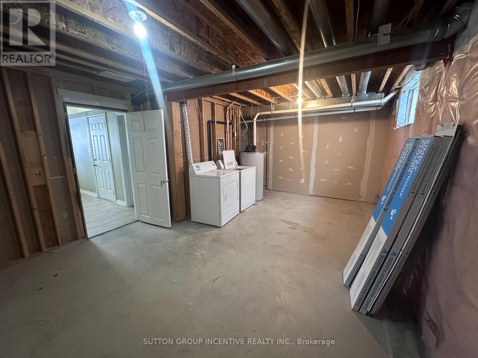 175 Stanley Street, Barrie, Ontario  L4M 0G2 - Photo 17 - S12752498