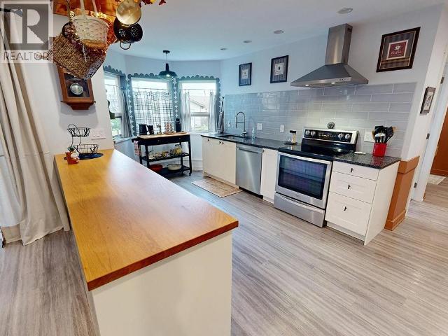 3441 Selkirk Ave, Powell River, British Columbia  V8A 5G3 - Photo 25 - 19626