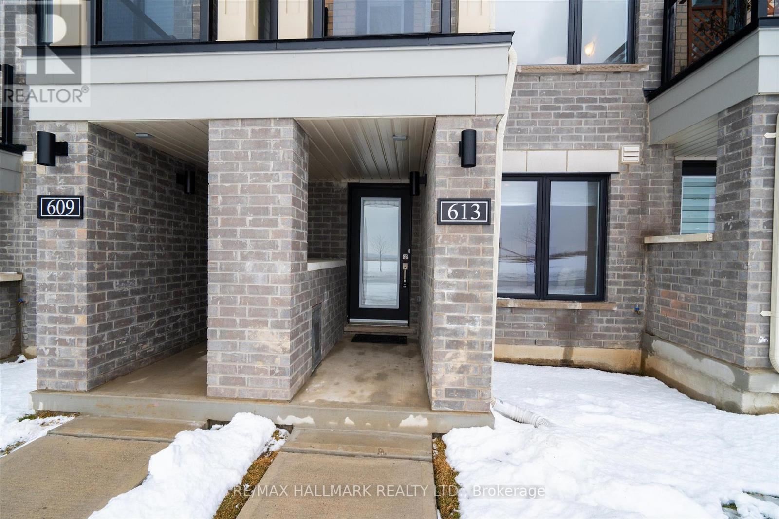 613 Port Darlington Road, Clarington, Ontario  L1C 3K5 - Photo 3 - E12759050