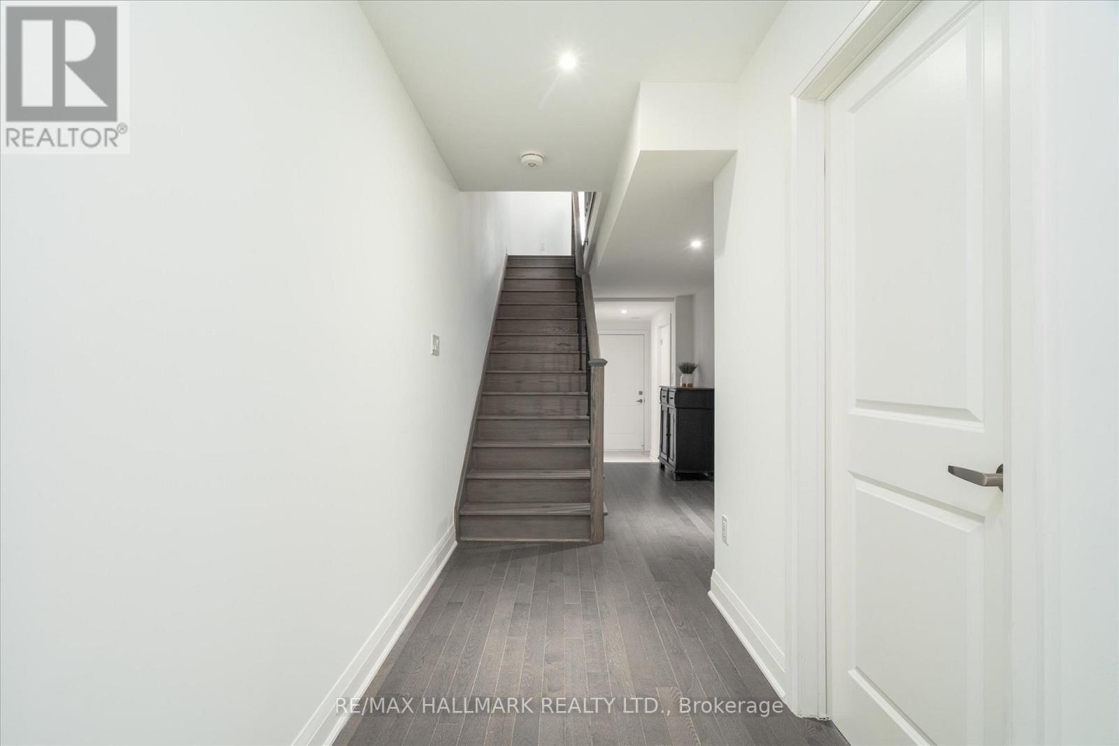 613 Port Darlington Road, Clarington, Ontario  L1C 3K5 - Photo 4 - E12759050