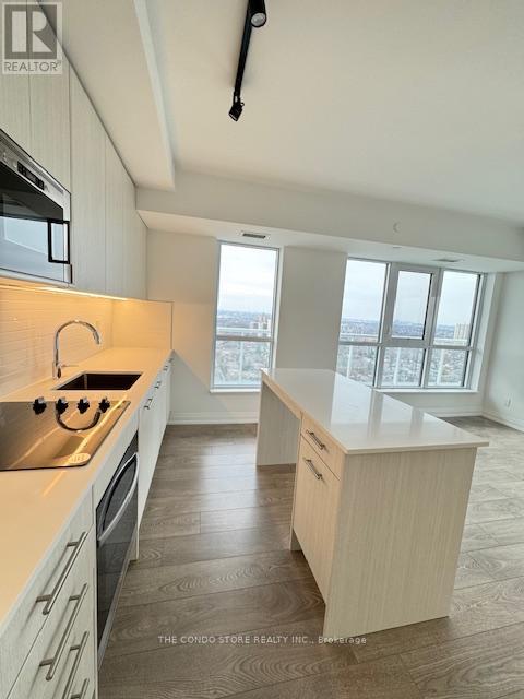 2403 - 286 Main Street, Toronto, Ontario  M4C 4X4 - Photo 2 - E12759074