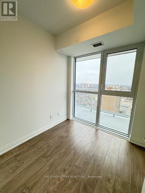 2403 - 286 Main Street, Toronto, Ontario  M4C 4X4 - Photo 9 - E12759074