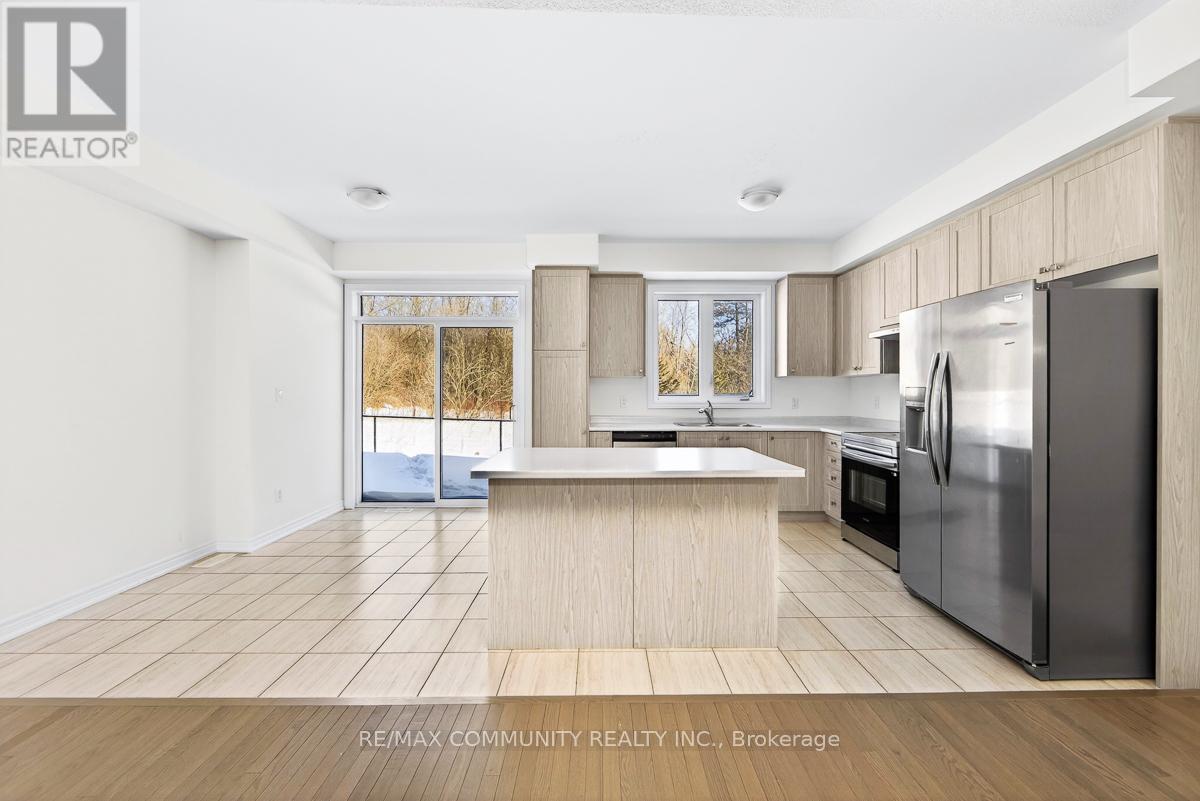 2839 Albatross Way, Pickering, Ontario  L1X 0P6 - Photo 3 - E12759102