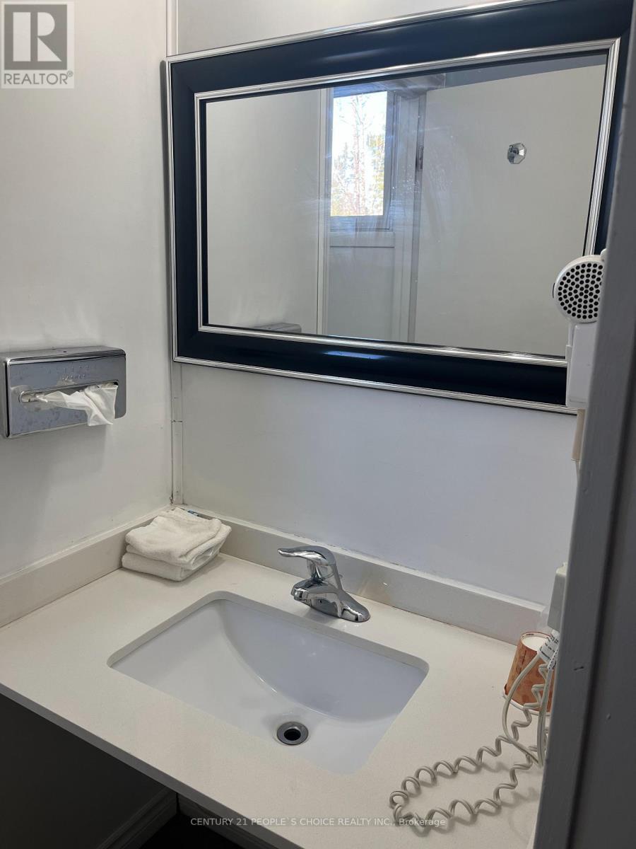 50 - 52 Highway 11 S, Cochrane, Ontario  P0L 1C0 - Photo 18 - T12751848