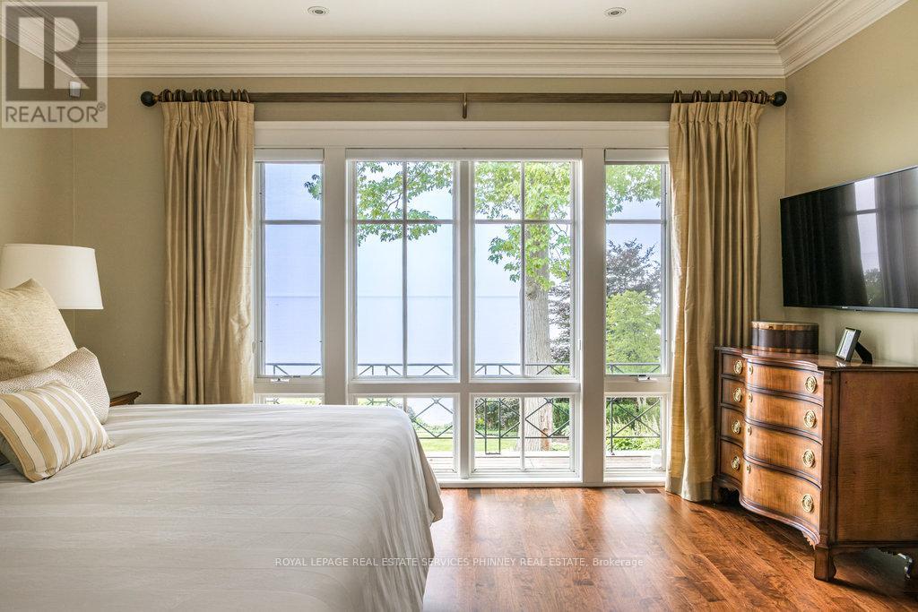 6 Ennisclare Drive W, Oakville, Ontario  L6J 4N2 - Photo 25 - W12300774