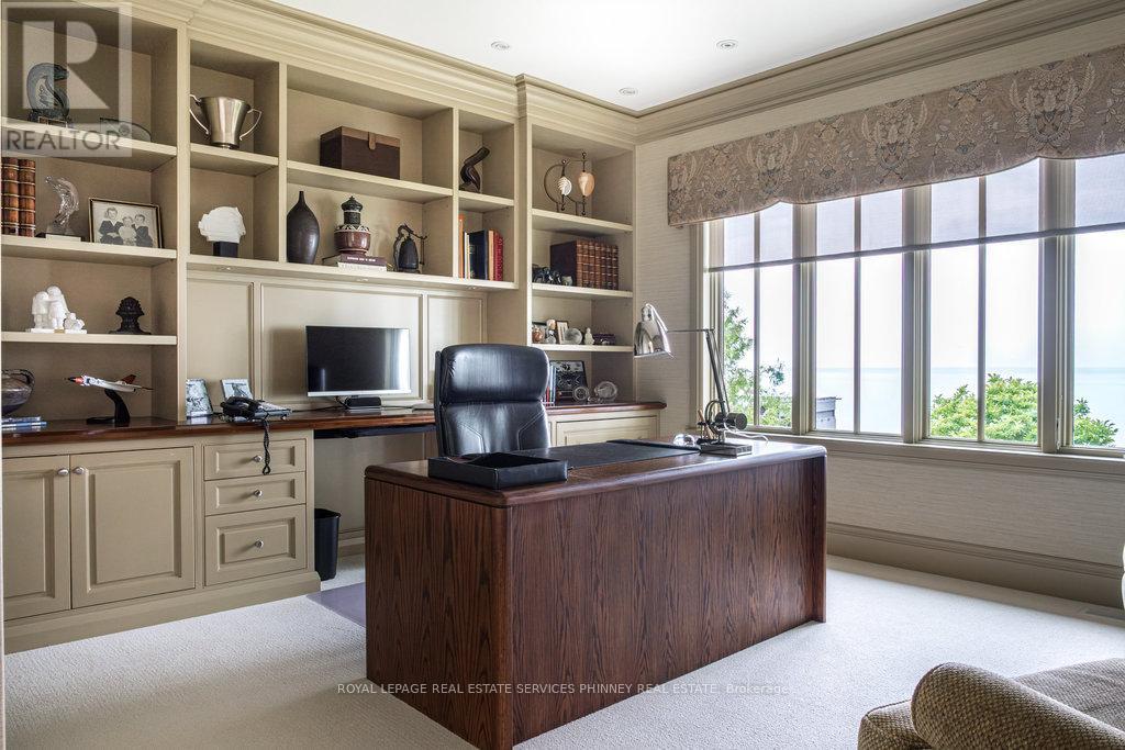 6 Ennisclare Drive W, Oakville, Ontario  L6J 4N2 - Photo 34 - W12300774