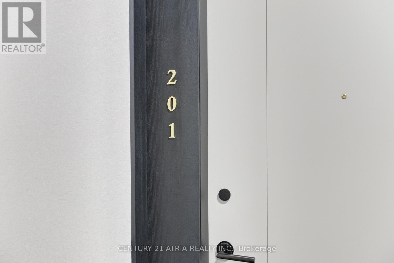 201 - 858 Dupont Street, Toronto, Ontario  M6G 0C1 - Photo 2 - W12744838