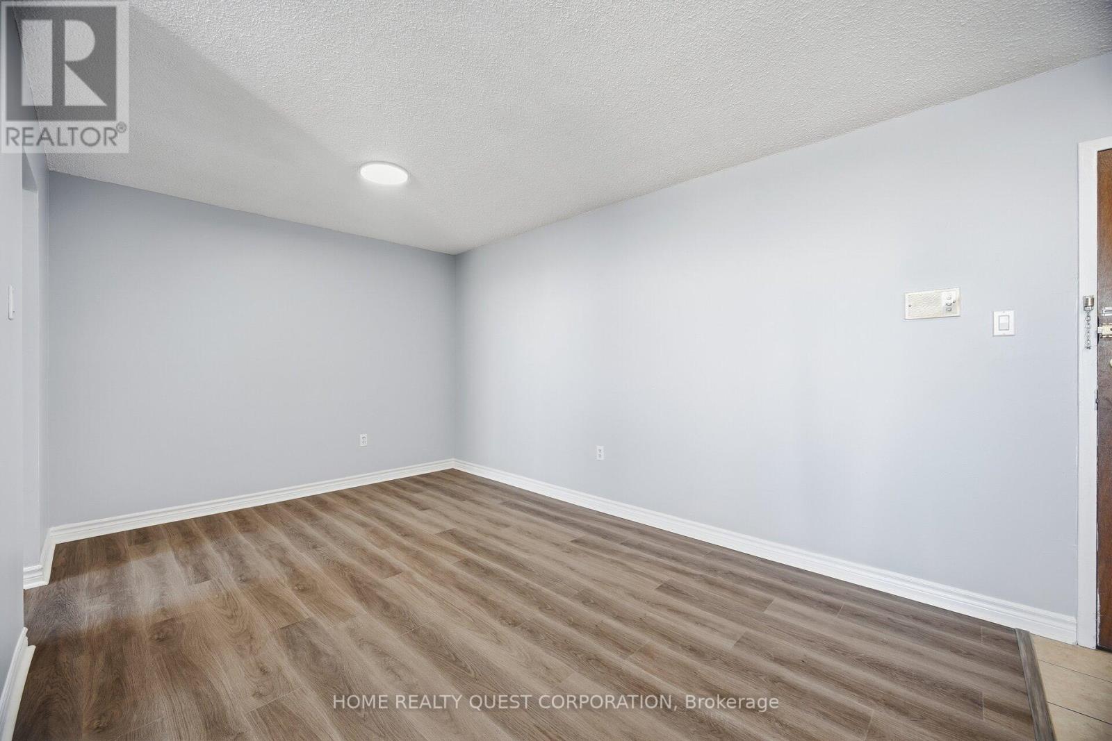 1804 - 966 Inverhouse Drive, Mississauga, Ontario  L5J 4B6 - Photo 10 - W12752380