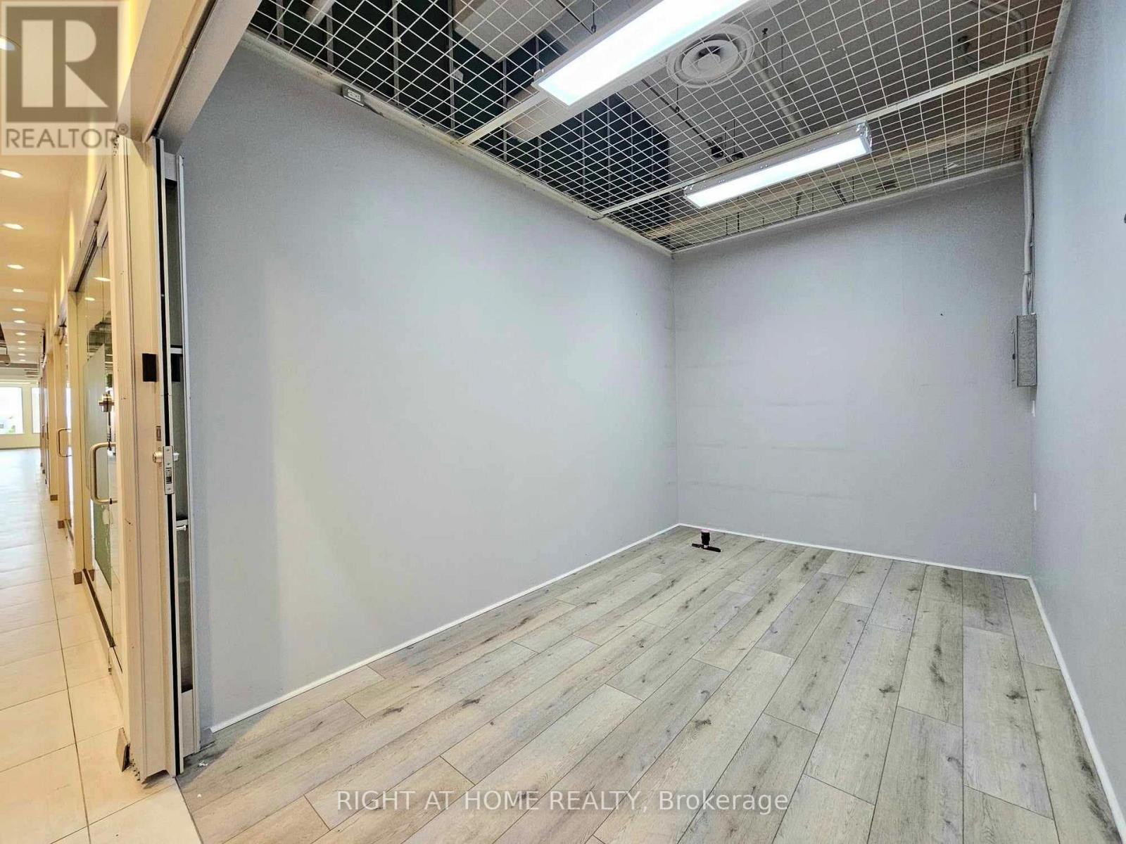 214 - 7181 Yonge Street, Markham, Ontario  L3T 0C7 - Photo 5 - N12759130