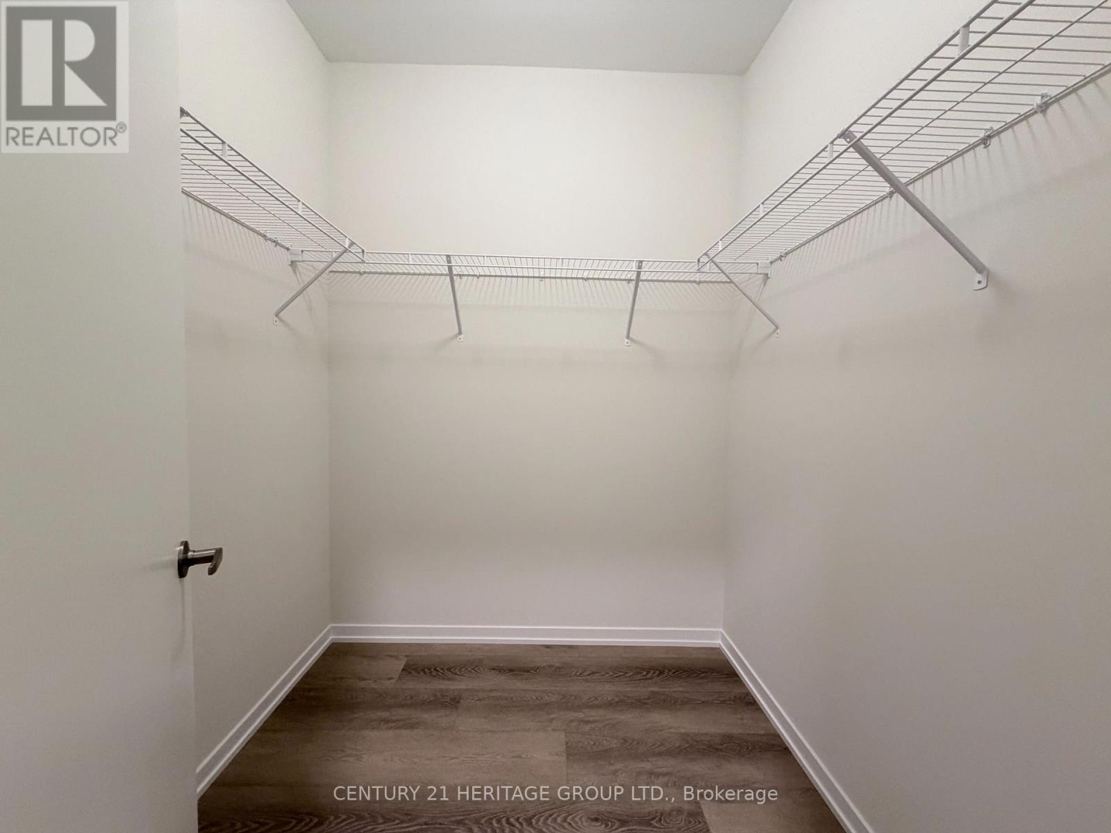 10 Helmkay Avenue, Richmond Hill, Ontario  L4E 1P4 - Photo 8 - N12759166