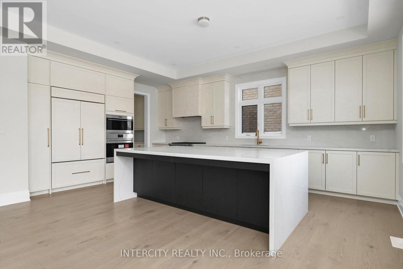 8 Heart Lake Circle, King, Ontario  L7B 0T1 - Photo 13 - N12759212