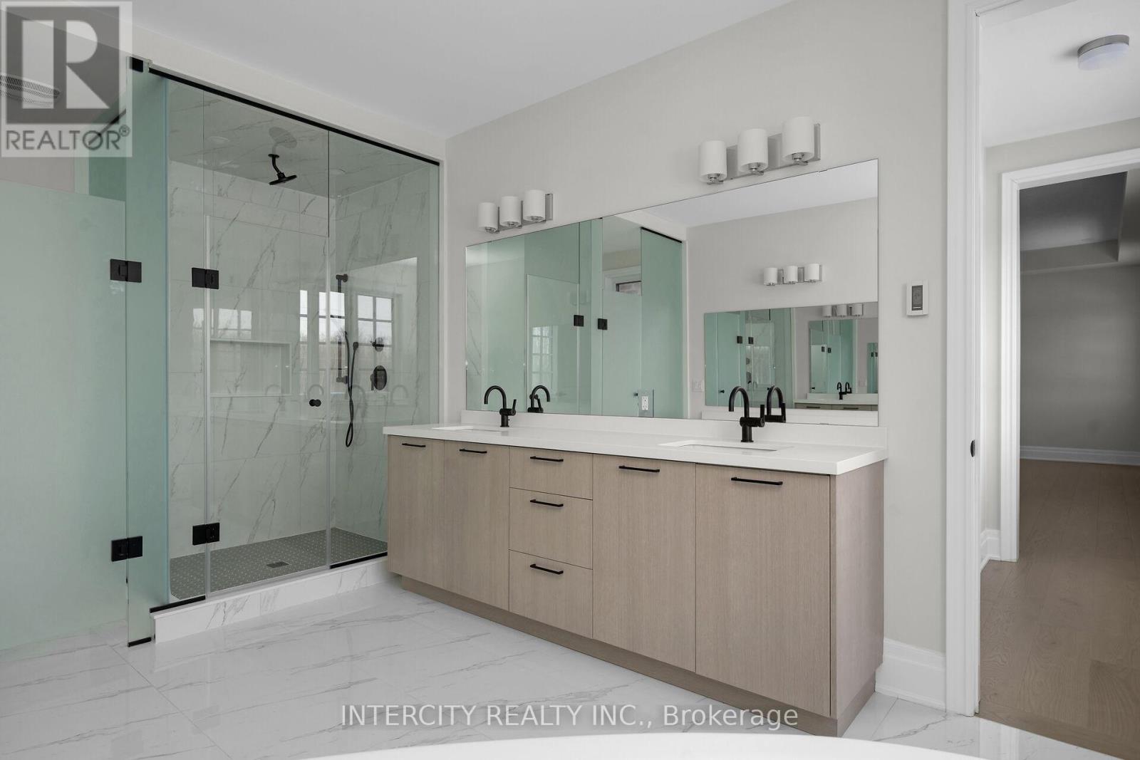 8 Heart Lake Circle, King, Ontario  L7B 0T1 - Photo 22 - N12759212