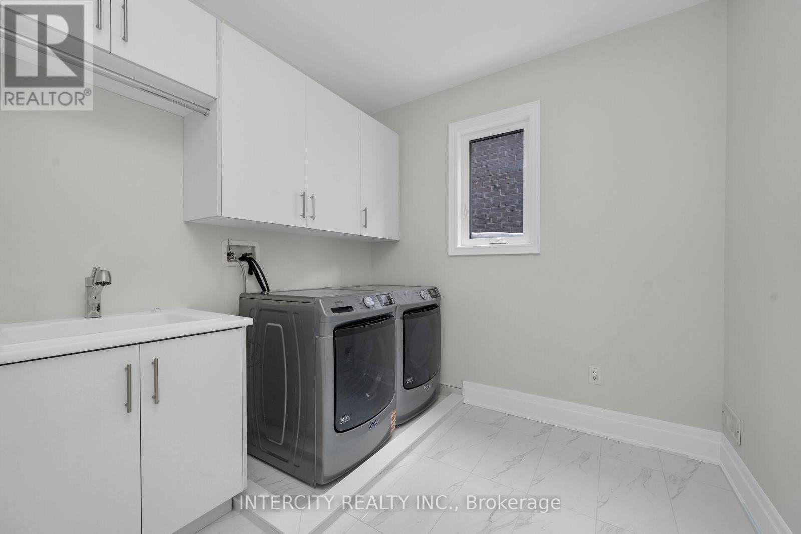 8 Heart Lake Circle, King, Ontario  L7B 0T1 - Photo 35 - N12759212