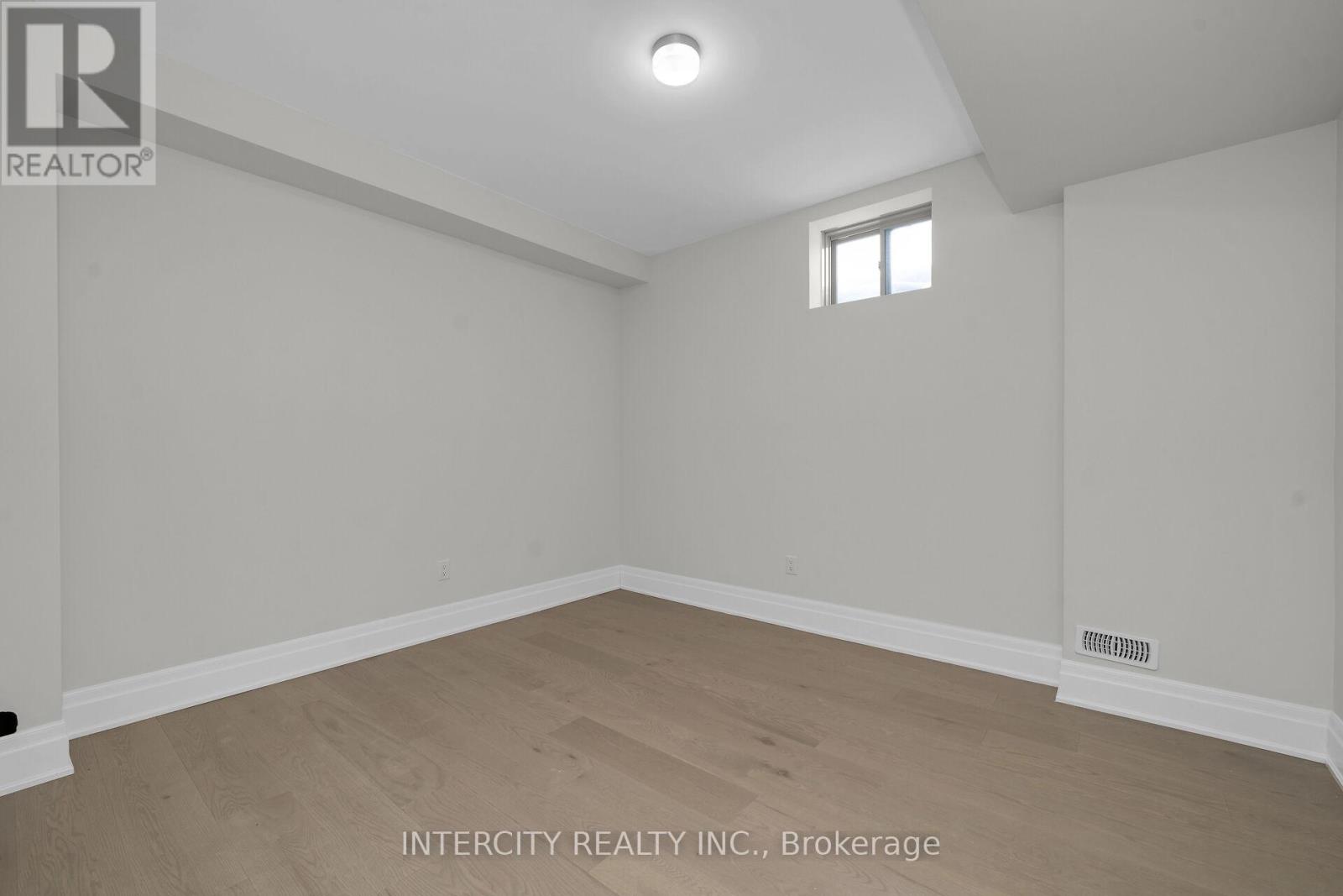 8 Heart Lake Circle, King, Ontario  L7B 0T1 - Photo 39 - N12759212