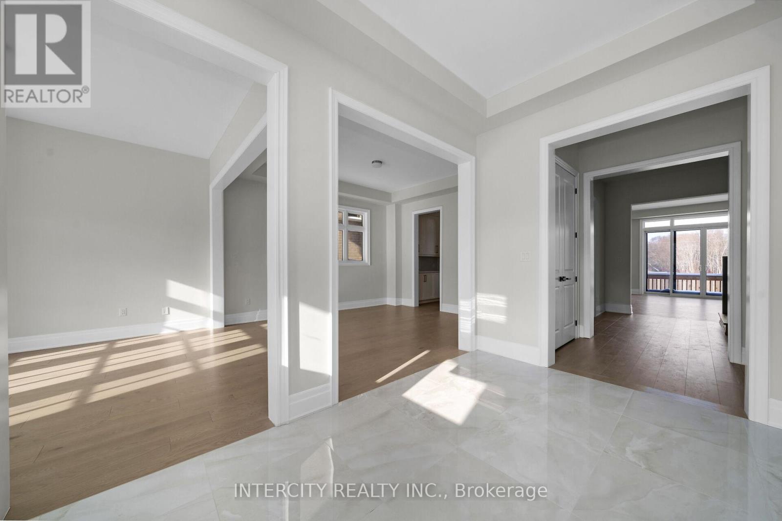 8 Heart Lake Circle, King, Ontario  L7B 0T1 - Photo 4 - N12759212