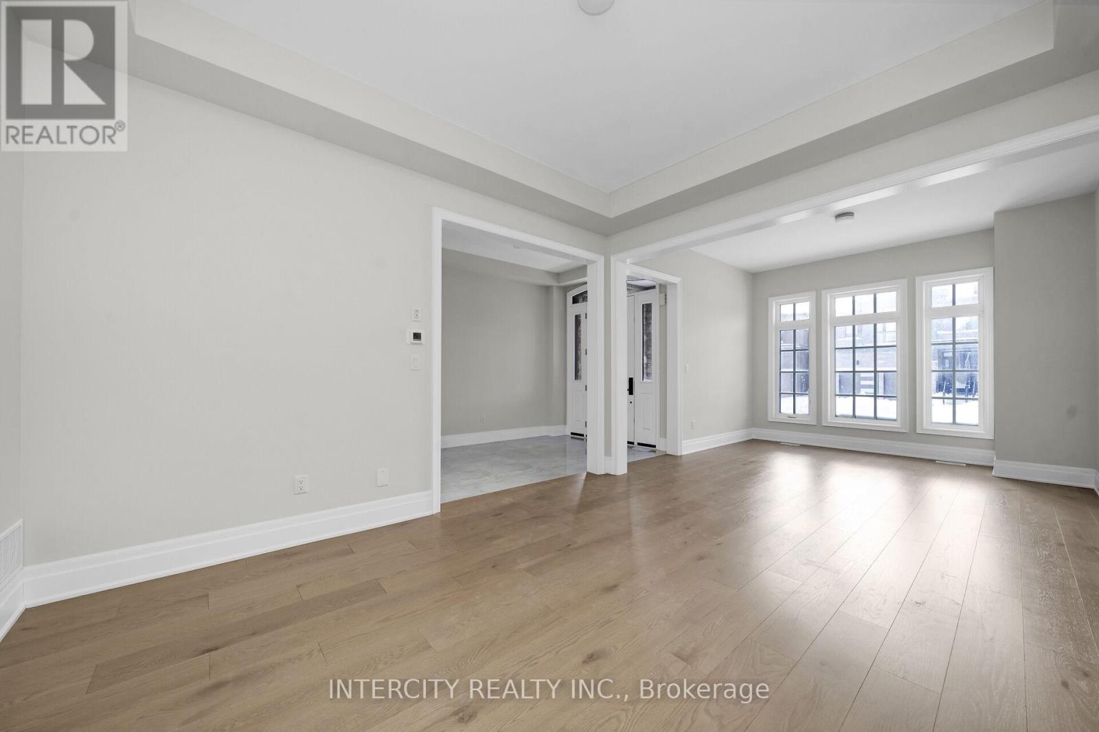 8 Heart Lake Circle, King, Ontario  L7B 0T1 - Photo 8 - N12759212