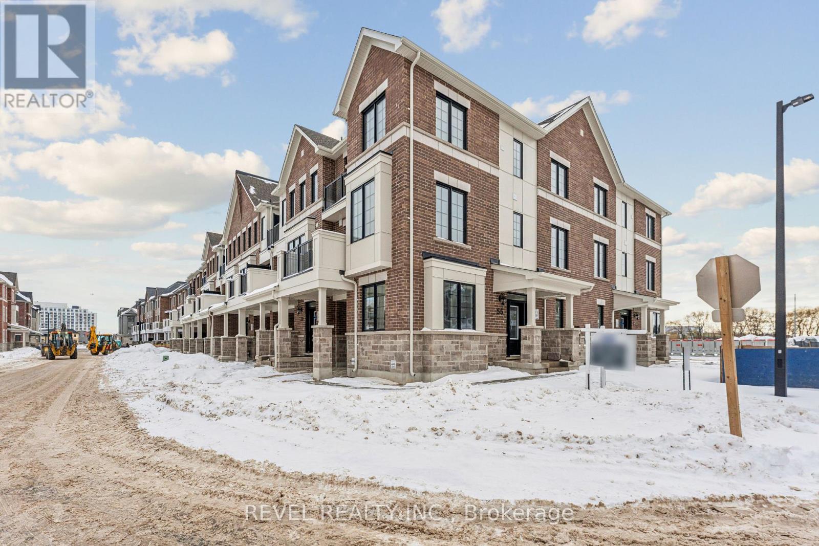 55 VICKERMAN STREET, Brampton, Ontario