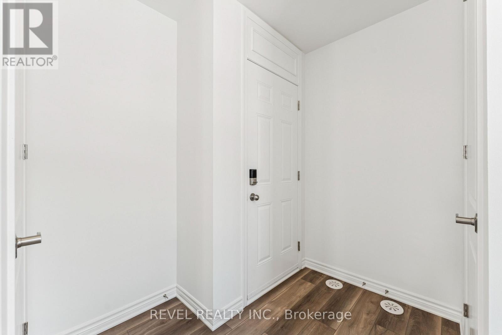 55 Vickerman Street, Brampton (Northwest Brampton), Ontario  L7A 5M7 - Photo 5 - W12750652