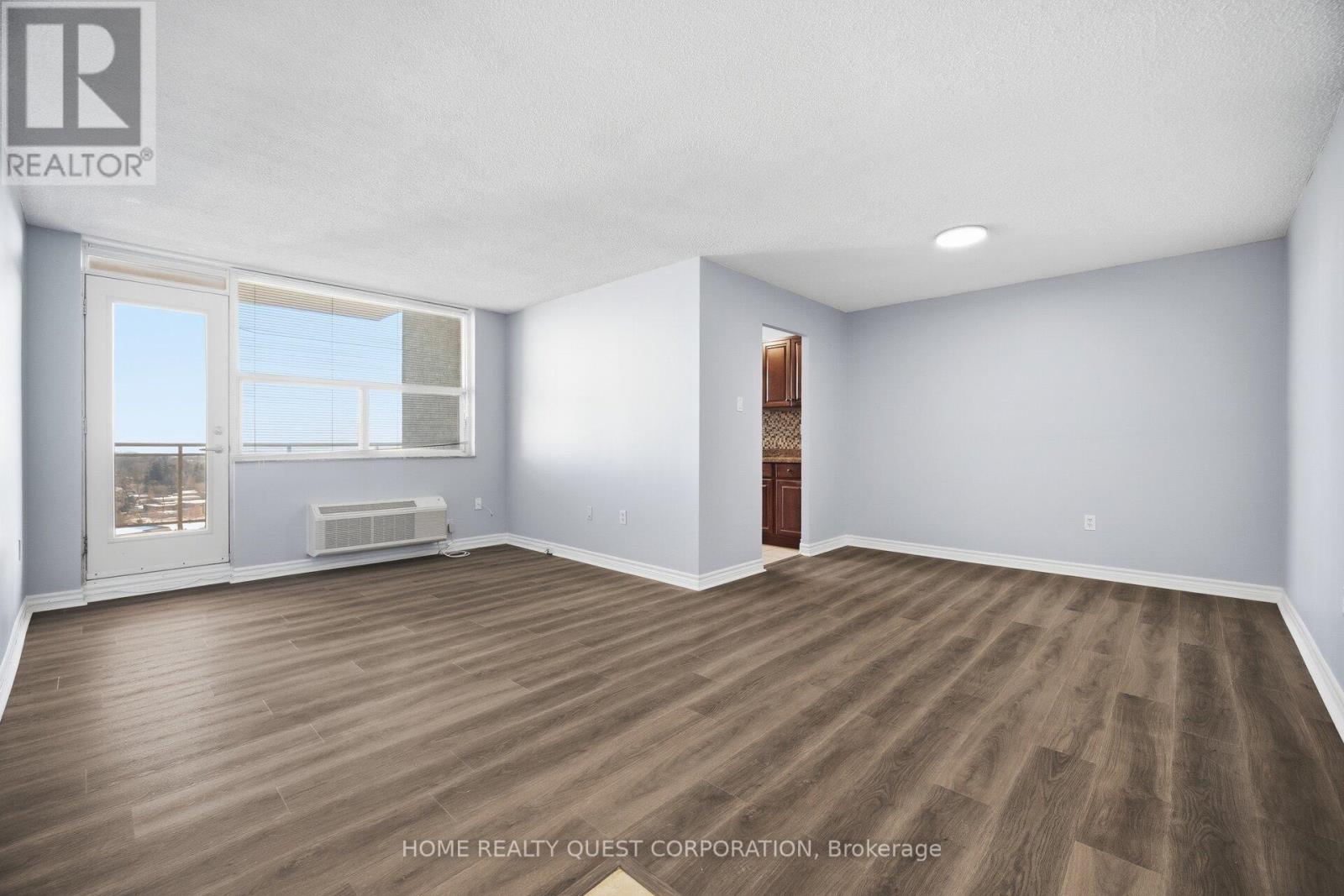 1804 - 966 Inverhouse Drive, Mississauga, Ontario  L5J 4B6 - Photo 4 - W12752380