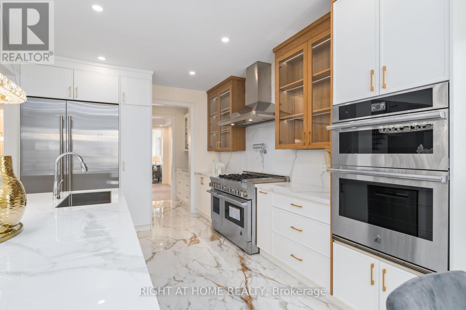 3352 Petrie Way, Oakville, Ontario  L6L 6V8 - Photo 13 - W12752646