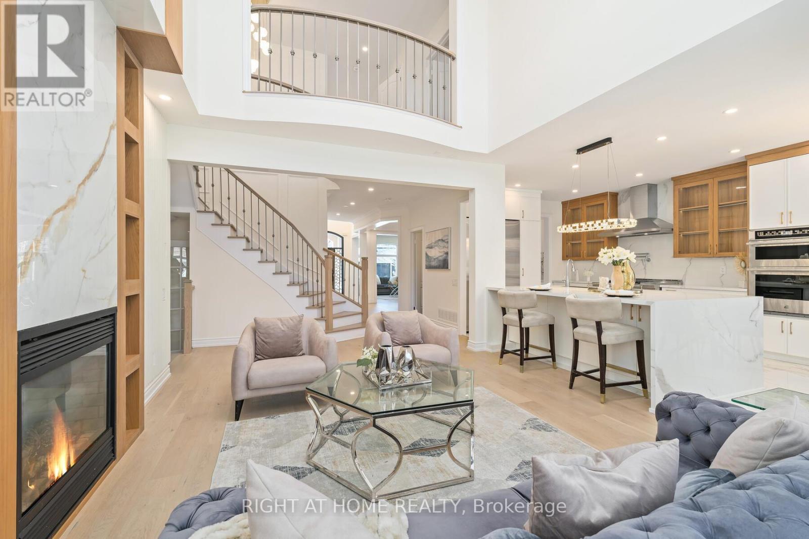 3352 Petrie Way, Oakville, Ontario  L6L 6V8 - Photo 9 - W12752646