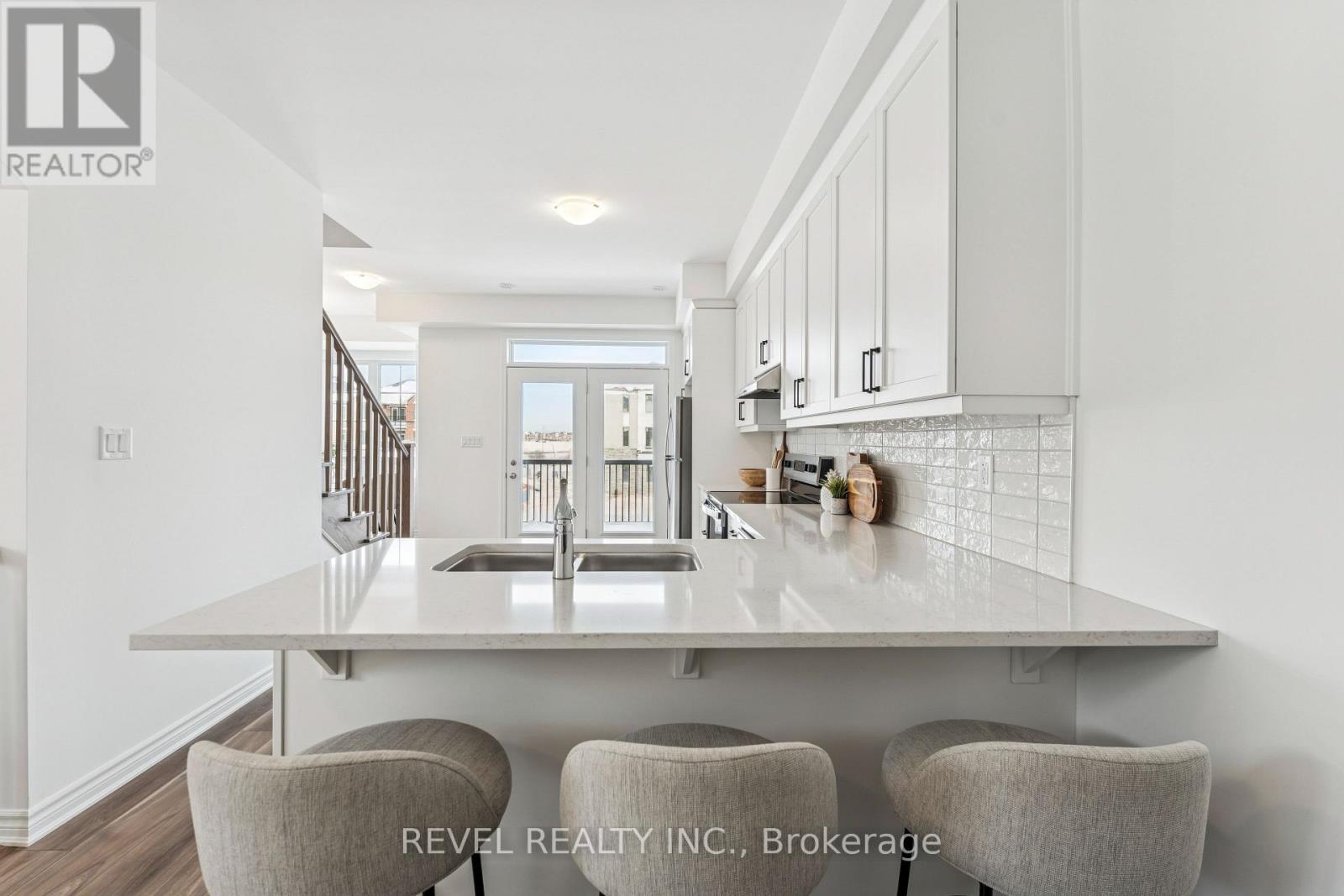 55 Vickerman Street, Brampton (Northwest Brampton), Ontario  L7A 5M7 - Photo 11 - W12750652